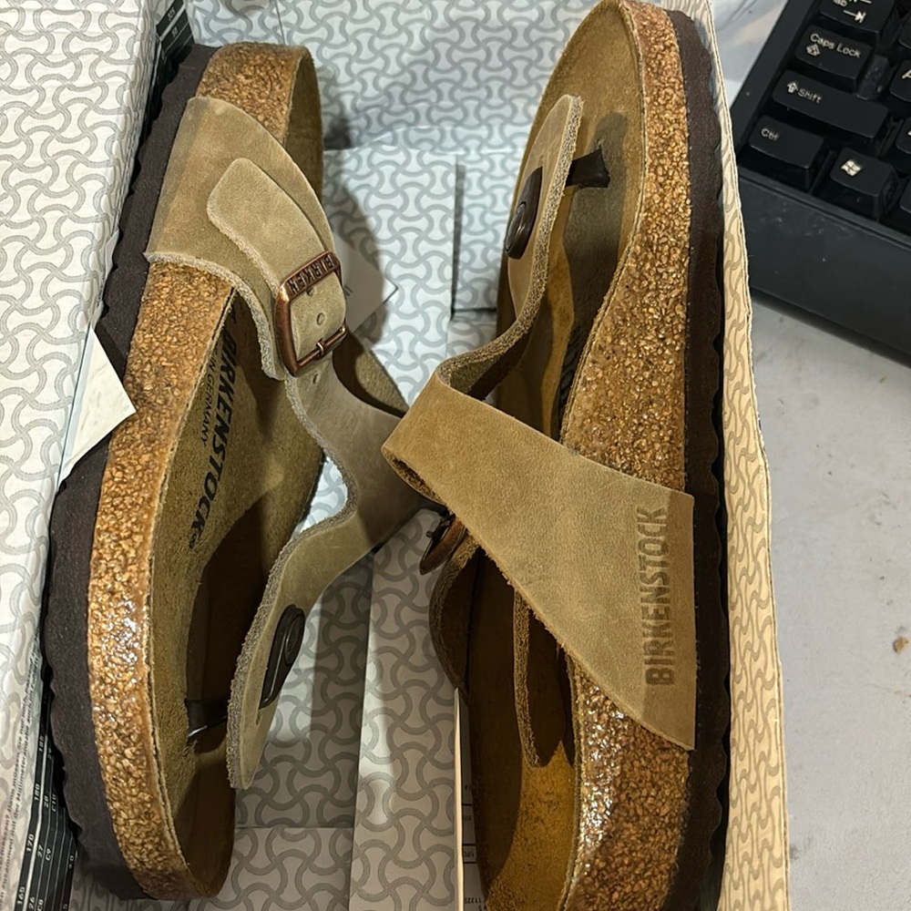 Birkenstock Women's Wedge Heels Sandals Tobbaco Brown SIZE 36 EU /5-5.5 US